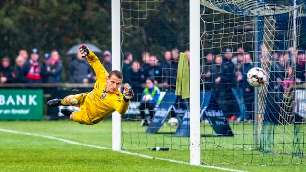 تجديد الملعب قبل الموسم